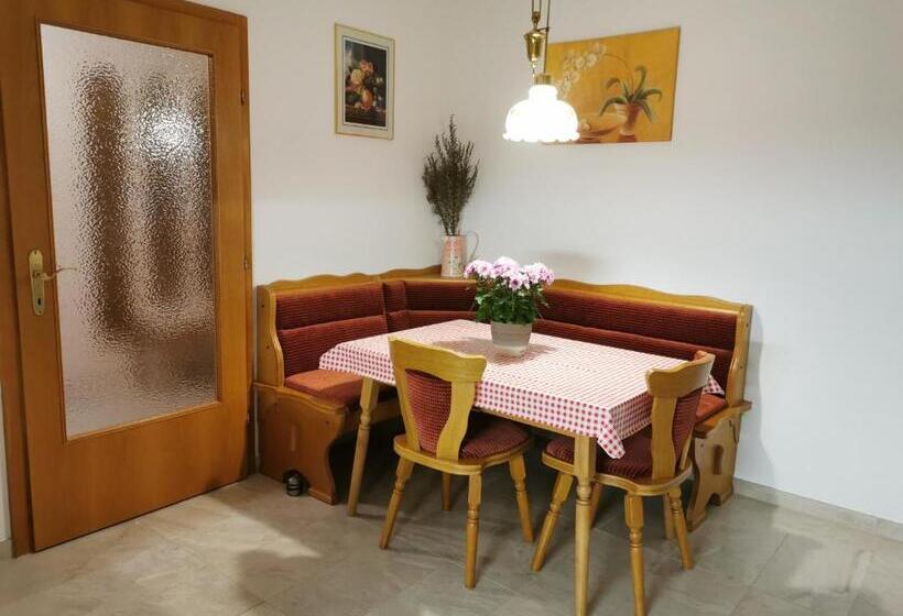 Am Kaltenbach Spital Am Semmering, Stuhleck