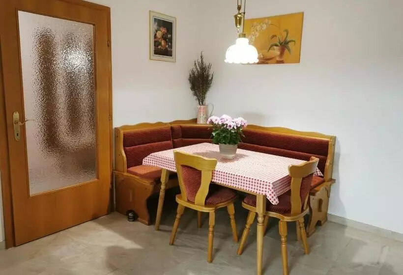 Am Kaltenbach   Spital Am Semmering, Stuhleck