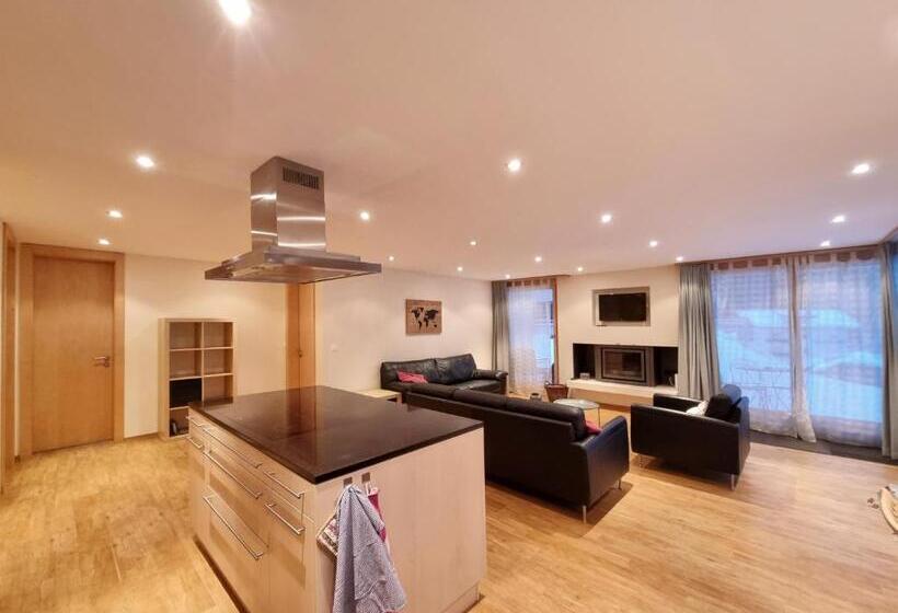 Jessica Ground Floor