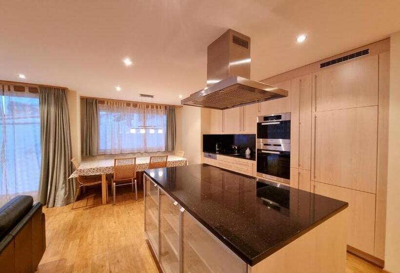 Jessica Ground Floor