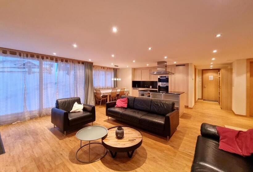 Jessica Ground Floor