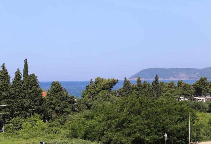 Luxury Mare Apartment