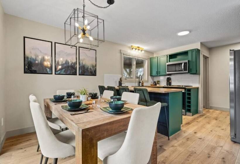 Nordic Village I Balcony & Bbq I Sleeps 17 I Tv