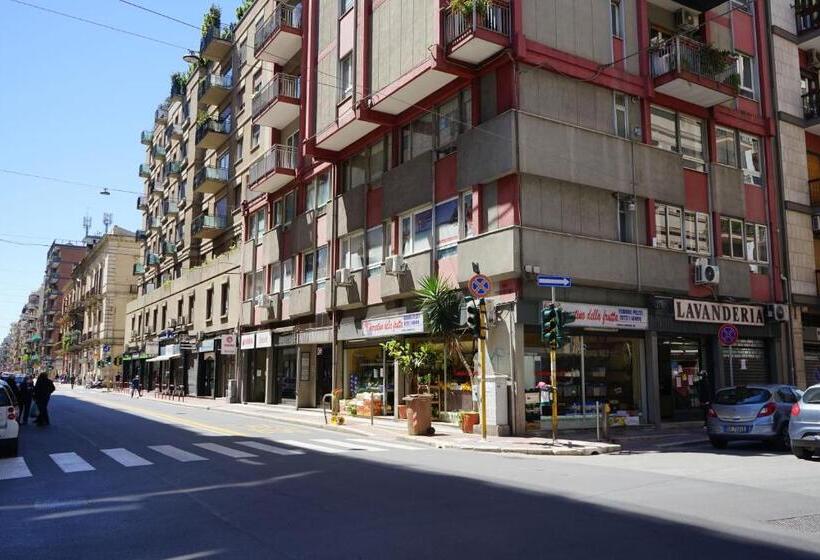 پانسیون Piccinni Guesthouse By Apulia Accommodation