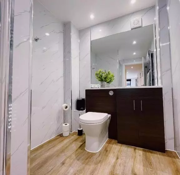 Prosper House Apartment 4