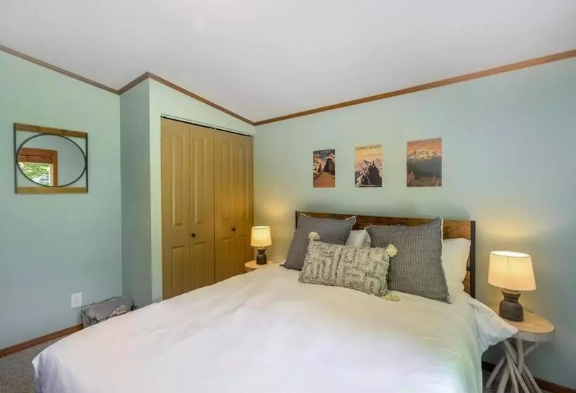 Riverfront Paradise W/ Hot Tub  Little River House