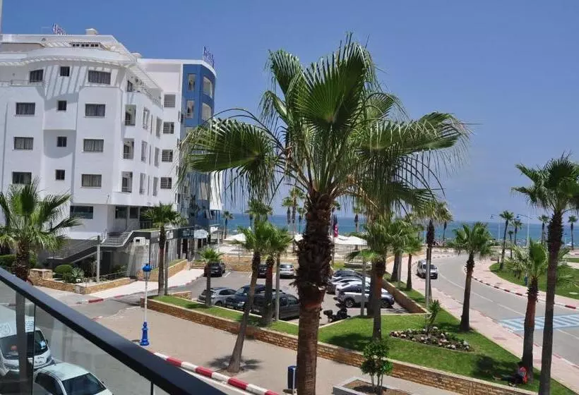 Seafront High Standard Apartment