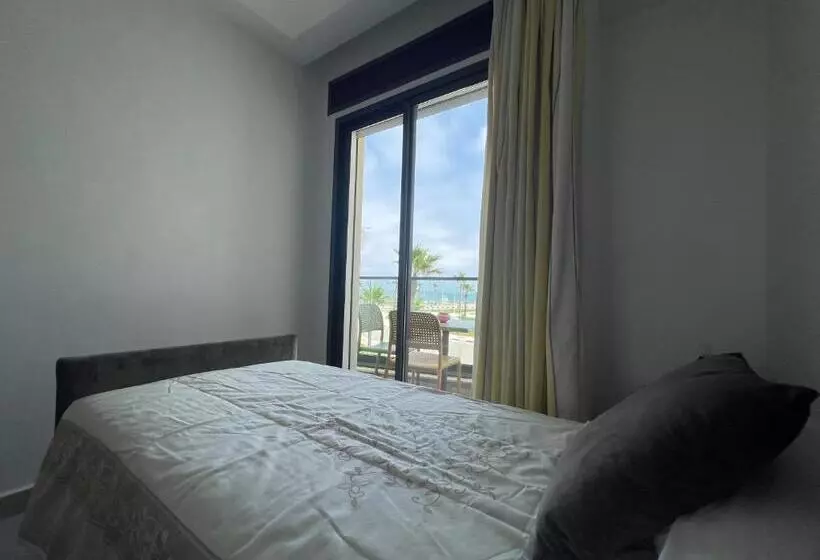 Seafront High Standard Apartment