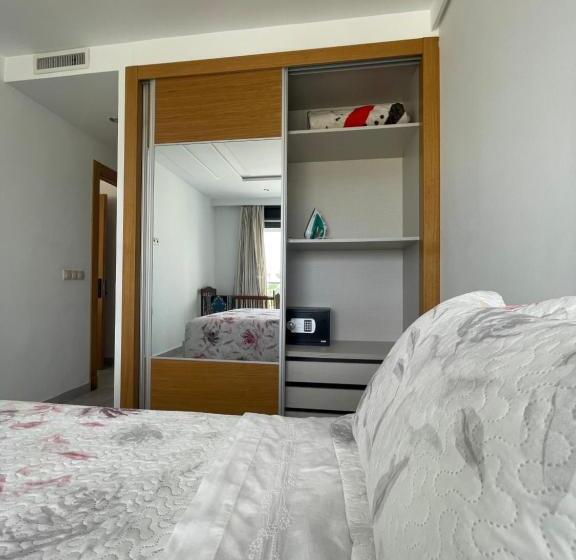 Seafront High Standard Apartment