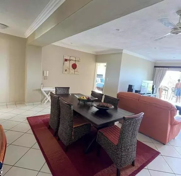 Trevi Sea View Apartment