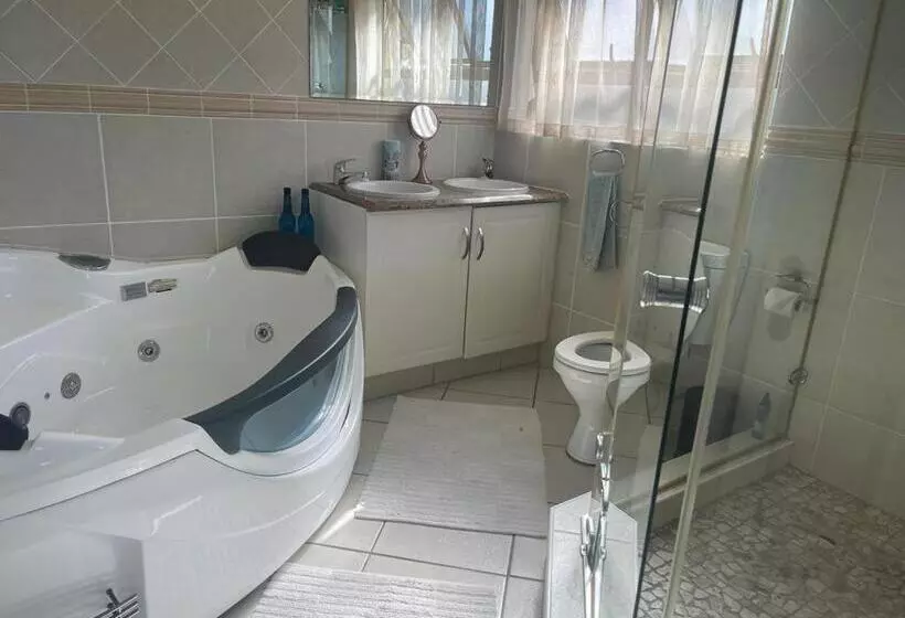 Trevi Sea View Apartment