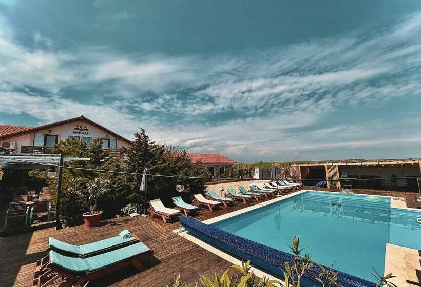 پانسیون Vila Medusa