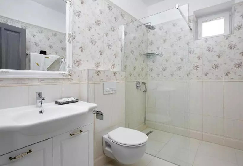 ベッドアンドブレックファースト Notarius Vendégház