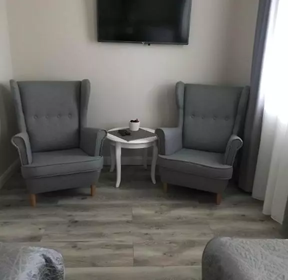 ベッドアンドブレックファースト Notarius Vendégház