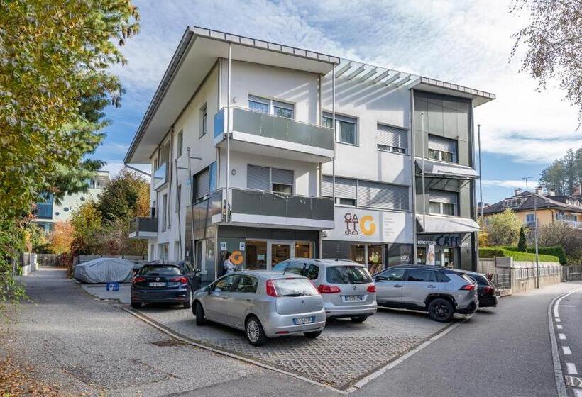 City Café   Central Apartment