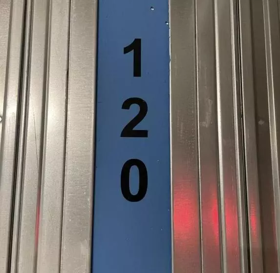 City Café   Central Apartment