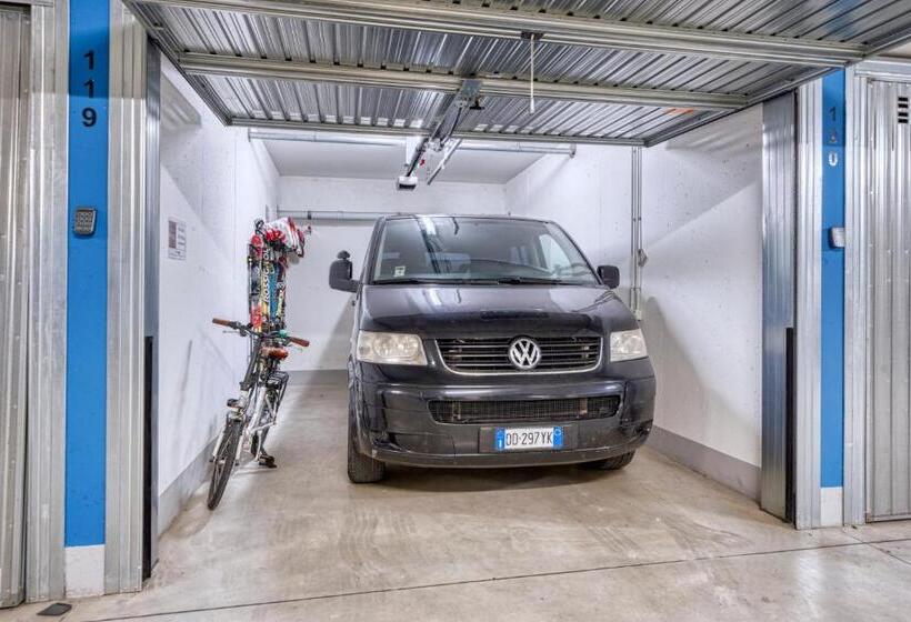 City Café   Central Apartment