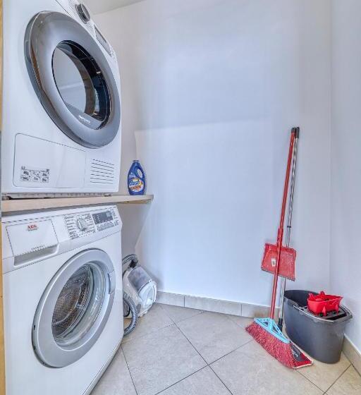 City Café   Central Apartment