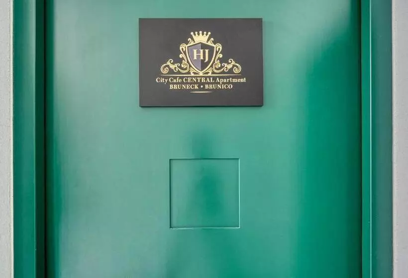 City Café   Central Apartment