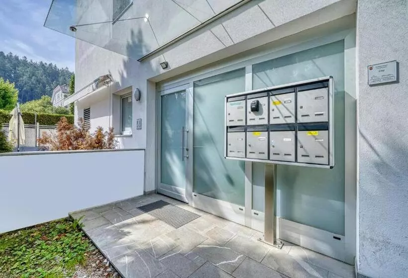 City Café   Central Apartment