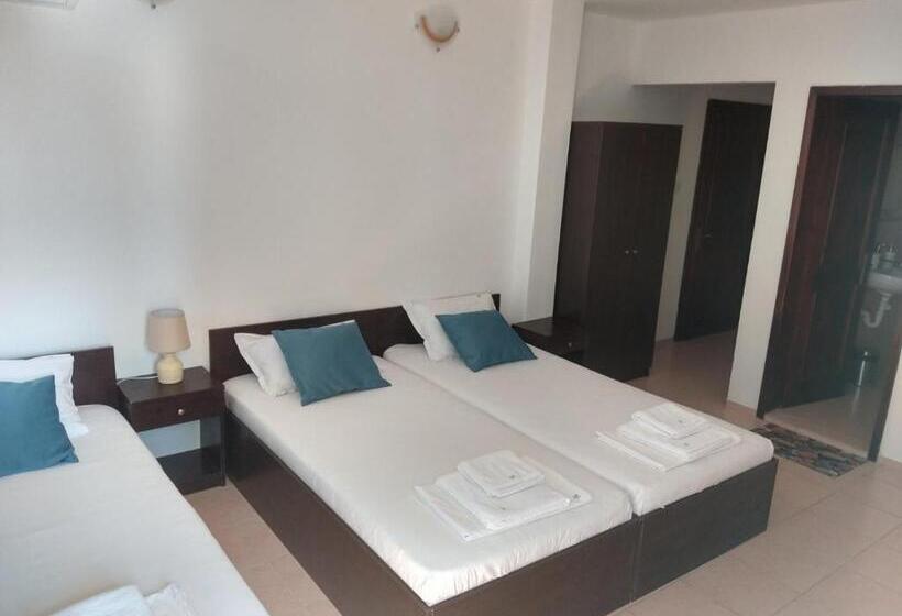 بنسيون къща за гости валена град черноморец