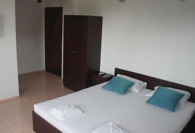 بنسيون къща за гости валена град черноморец