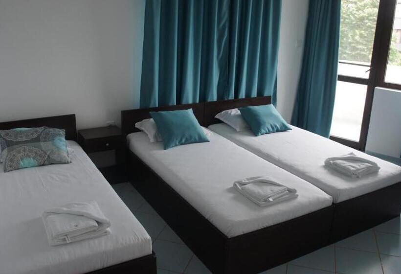 بنسيون къща за гости валена град черноморец