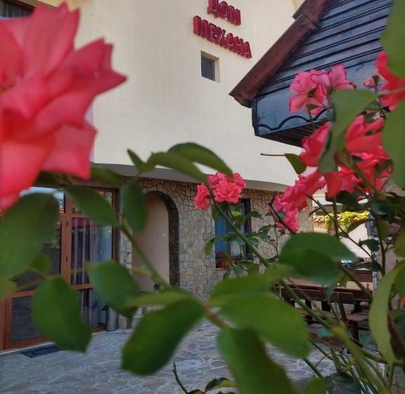 بنسيون къща за гости валена град черноморец