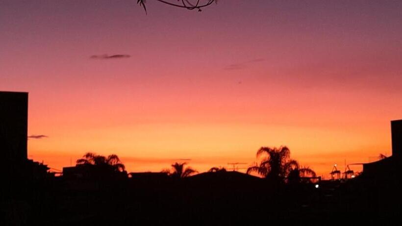 Beautiful Apartment 100mts Near The Beach In Port Melbourne