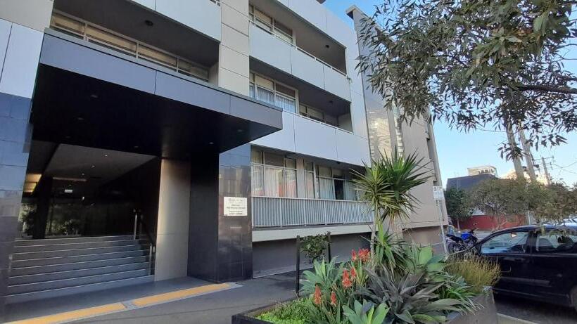 Beautiful Apartment 100mts Near The Beach In Port Melbourne