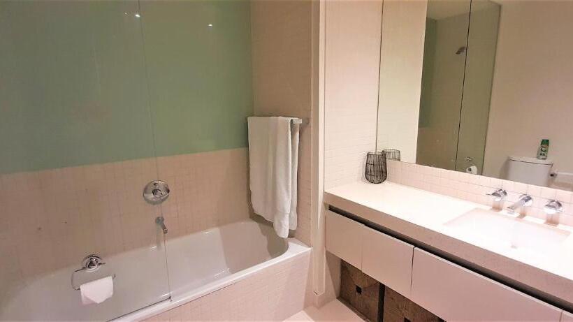 Beautiful Apartment 100mts Near The Beach In Port Melbourne