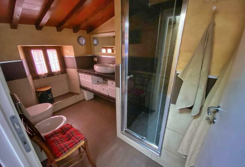 Bed and Breakfast Casa Tosca Home Retreat