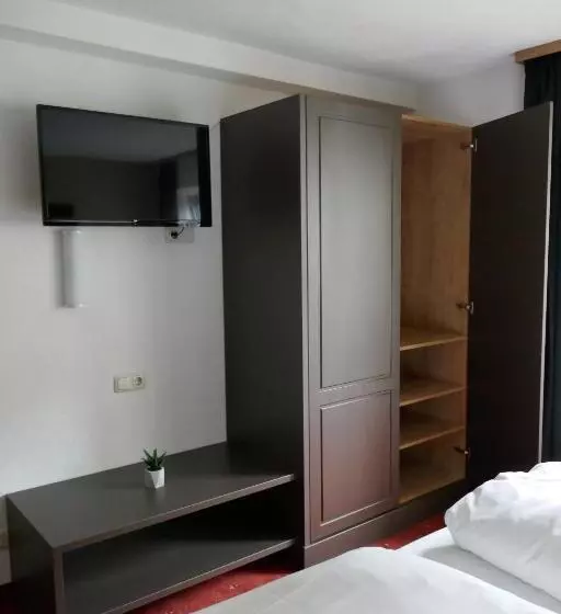 تختخواب و صبحانه Pension & Ferienwohnungen Haus Edelweiß