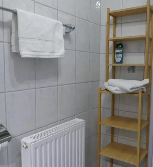 تختخواب و صبحانه Pension & Ferienwohnungen Haus Edelweiß