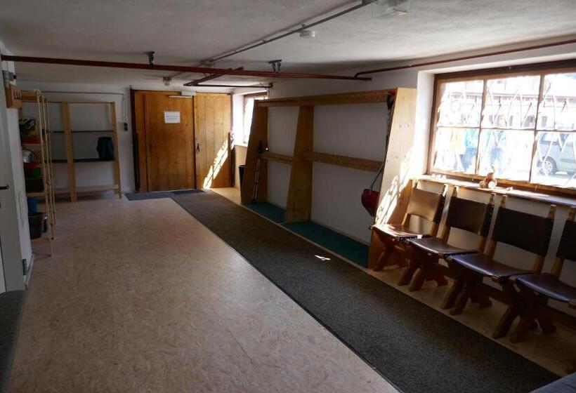 Bed and Breakfast Pension & Ferienwohnungen Haus Edelweiß