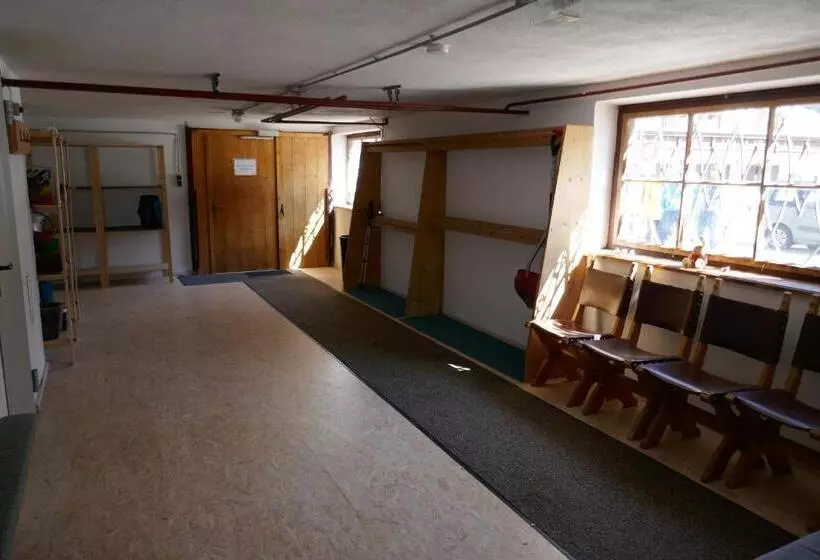 تختخواب و صبحانه Pension & Ferienwohnungen Haus Edelweiß