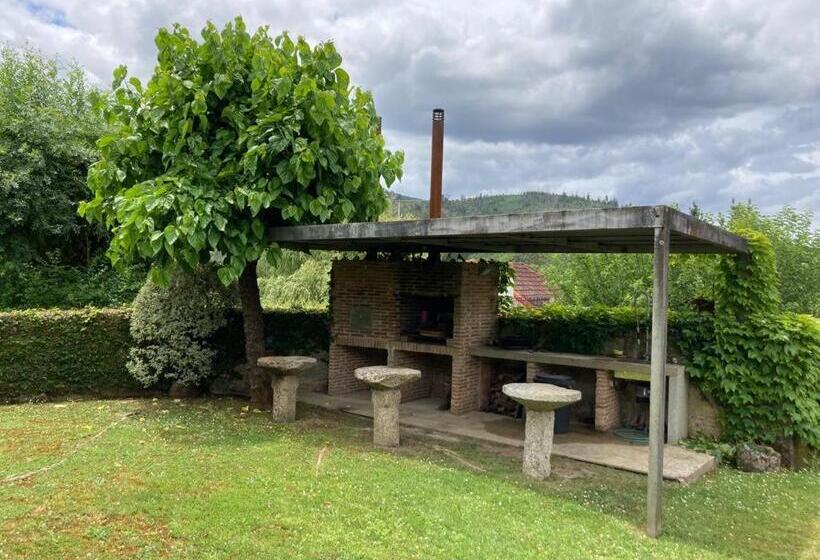 Espectacular Villa En Mondariz, Casa Mirabal