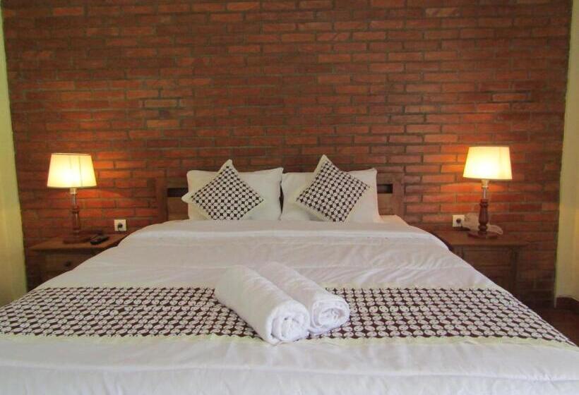 Pensione Nia Maretta House Syariah