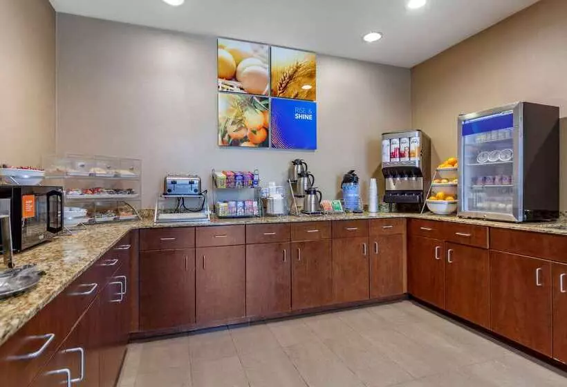 ホテル Comfort Inn & Suites Avera Southwest