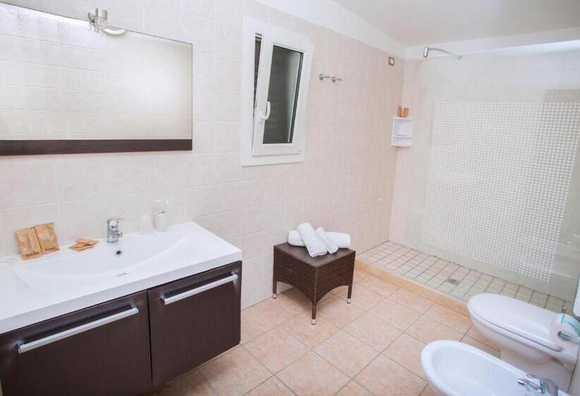 فندق Green Paradise Resort