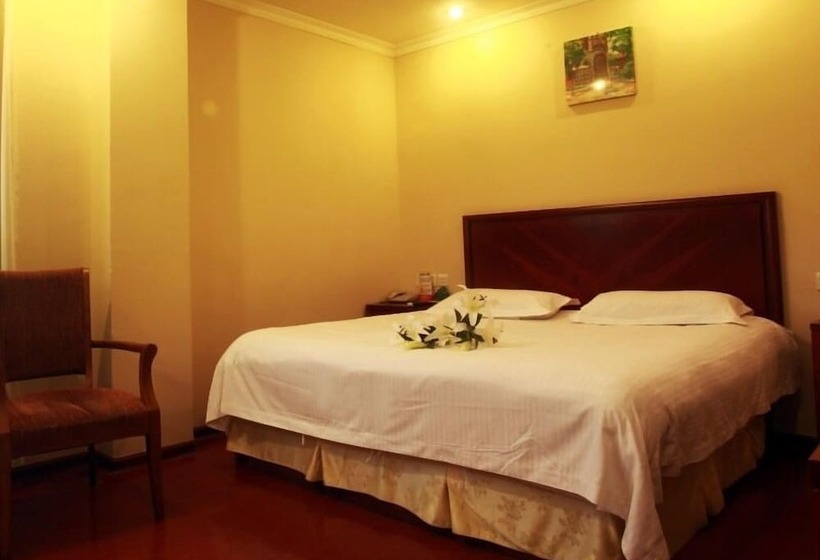 Hotel Greentree Inn Jinan Bus Terminal Station Express