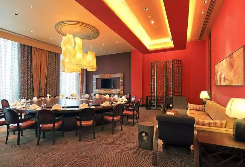 Hotel Hilton Qingdao Golden Beach