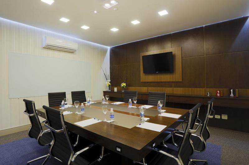 فندق Interludium Iguassu Convention