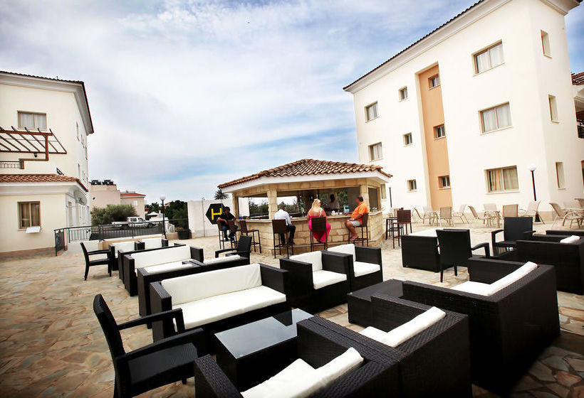 בית מלון כפרי Oracle Exclusive Resort