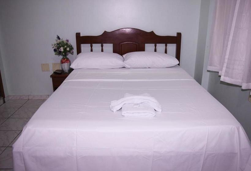 בית מלון כפרי Safari