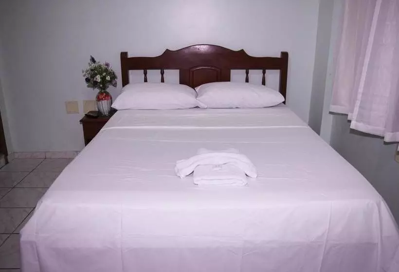 בית מלון כפרי Safari