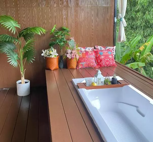 Aamiaismajoitus (B&B) The Owl Khaokho