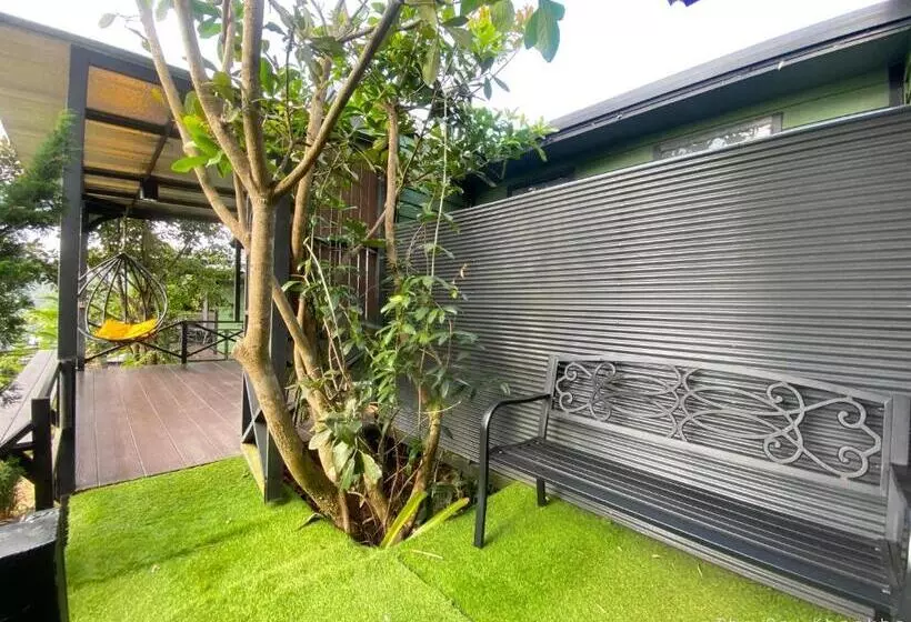 Aamiaismajoitus (B&B) The Owl Khaokho