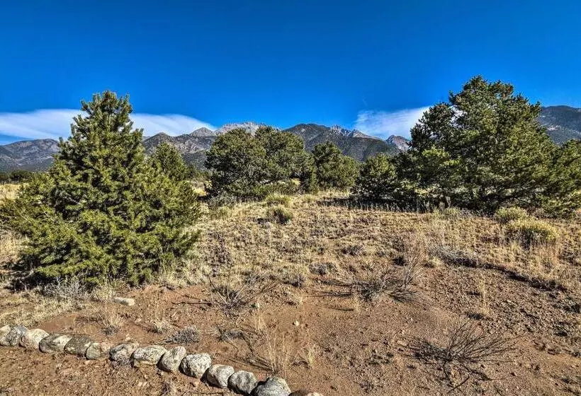 Cozy Remote Retreat • Mountain Views • Stargazing