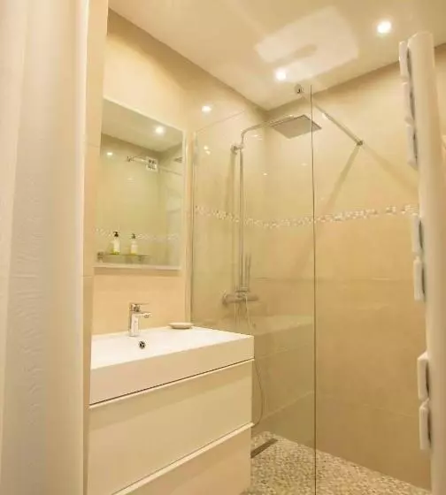 Le P Tit Max, Spacieux Centre Sainte Maxime